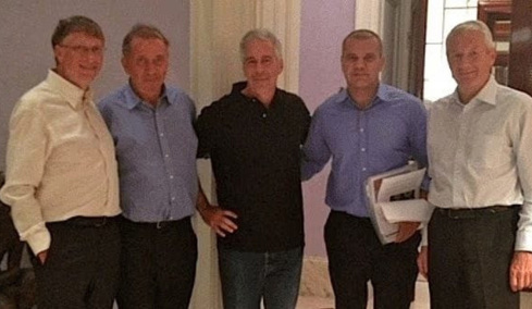 Ο Μπιλ Γκέιτς κόλλησε σεξουαλικώς μεταδιδόμενο νόσημα και έψαχνε αντιβιοτικά για τη Μελίντα, έγραφε ο Επστάιν σε email