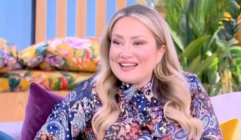 Ιωάννα Ασημακοπούλου: Ήταν πολύ σημαντικό που το κομμάτι των εξωσωματικών ειπώθηκε μέσα από μια κωμωδία 