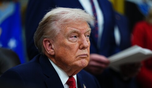 Στοχευμένο πλήγμα πρώτα και ευρεία επίθεση αργότερα, η πρόθεση  Τραμπ για το Ιράν - Ουράνιο μόνο για ιατρικούς σκοπούς, η νέα πρόταση