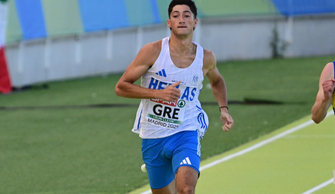 Στίβος: Ο Γιώργος Φρανκς κατέρριψε πανελλήνιο ρεκόρ του Κώστα Κεντέρη που κρατούσε 27 χρόνια! 



