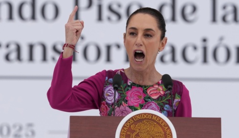  Η πρόεδρος του Μεξικού απευθύνει έκκληση για ψυχραιμία μετά τη στρατιωτική επιχείρηση και τη δολοφονία «Ελ Μέντσο» 