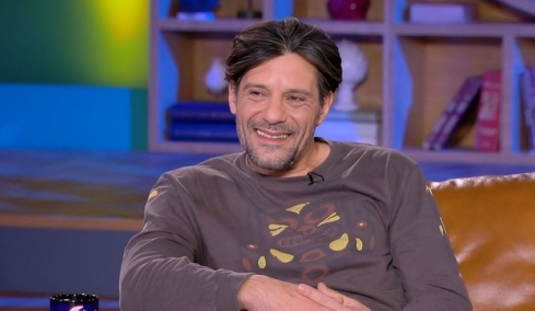 Γιώργος Σεϊταρίδης: Τρία χρόνια παρακαλούσα τη σύζυγό μου να με παντρευτεί