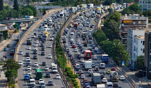 Δήμας για το κυκλοφοριακό χάος: Εξετάζεται flyover στον Κηφισό και μετεγκατάσταση επιχειρήσεων εκτός Αθήνας
