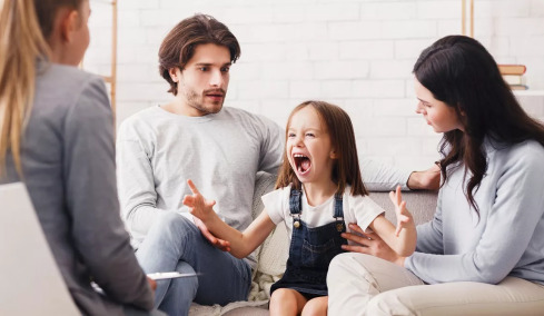 Πώς θα ηρεμήσετε ένα θυμωμένο παιδί – Τα tips των ειδικών