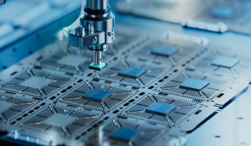 Η μάχη των ημιαγωγών: Μία αναμέτρηση που μαίνεται σχεδόν τέσσερα χρόνια και οι ΗΠΑ τη χάνουν