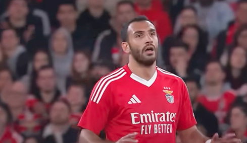 Ο Σουάρες απειλεί τον Παυλίδη…