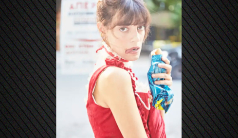 Χριστίνα Χειλά-Φαμέλη: Υποδύεται την Μαρία Αντουανέτα στη σκηνή του Θεάτρου του Νέου Κόσμου