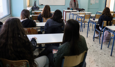 Ποιος είναι ο στόχος του Εθνικού Απολυτηρίου, τι αλλάζει, τι ισχύει για τις Πανελλαδικές εξετάσεις
