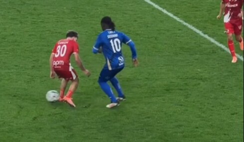 Σε φοβερή κατάσταση ο Ζέεντορφ: Μοιράζει ποδιές στα 49 του, δείτε βίντεο