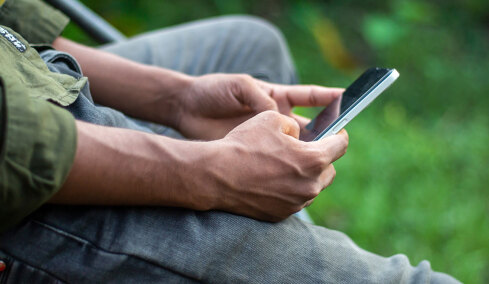 ΑΑΔΕ, ΕΛΤΑ και κλήσεις: Πώς απατεώνες στέλνουν συνέχεια SMS, δείτε τα πιο συχνά μηνύματα και τι πρέπει να κάνετε