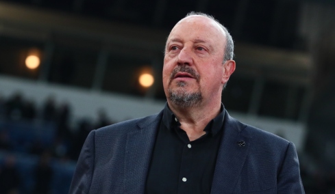 Μπενίτεθ: Μερικοί παίκτες σκέφτονται αν θα μείνουν ή αν θα φύγουν