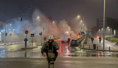 Το ΑΠΘ ζητά την άμεση ενεργοποίηση της ελεγχόμενης πρόσβασης στο Πανεπιστήμιο μετά τα σοβαρά επεισόδια με τις αμέτρητες μολότοφ