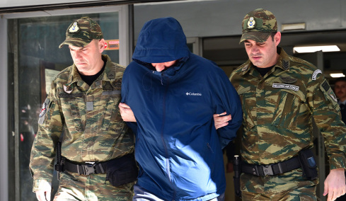 Κατάσκοπος στην Πολεμική Αεροπορία: Στο ραντάρ του υπ. Άμυνας οι απόστρατοι που δουλεύουν ως σύμβουλοι στο εξωτερικό - Η ρύθμιση για αφαίρεση ιθαγένειας