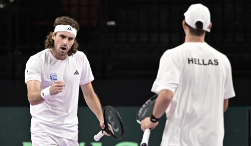Τσιτσιπάς και Σακελλαρίδης πήραν τη νίκη στο διπλό: Προβάδισμα της Ελλάδας με 2-1 κόντρα στο Μεξικό 