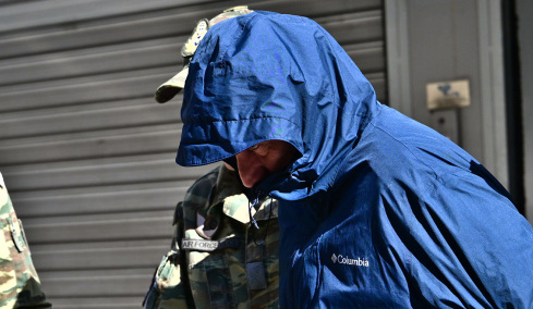 Γυναίκα είναι ο «άνθρωπος-σκιά» πίσω από τον σμήναρχο που κατασκόπευε υπέρ της Κίνας