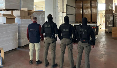 Ποιος είναι ο αρχηγός των τσιγαράδων με το παρατσούκλι «Πούτιν» - Αστυνομικός τους έδινε πληροφορίες για 500 ευρώ τον μήνα