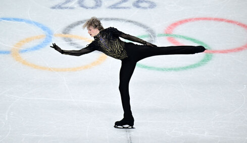 Χειμερινοί Ολυμπιακοί Αγώνες: Μετά την ανάποδη τούμπα στα προκριματικά, ο Αμερικανός πατινέρ έκανε backflip στο ένα πόδι και πήρε το χρυσό, δείτε βίντεο