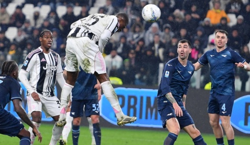 Serie A: Ο Καλουλού έσωσε τη Γιουβέντους στο 90+6, 2-2 με τη Λάτσιο στο Τορίνο, δείτε τα γκολ