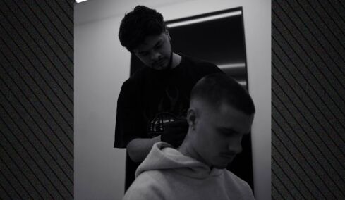 Ο Ρομέο Μπέκαμ έκανε τατουάζ για την οικογένειά του, ενώ ο Μπρούκλιν καλύπτει τα δικά του