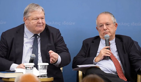 «Ντέρμπι» Βενιζέλου - Αλιβιζάτου για την ποινική ευθύνη των υπουργών στη συζήτηση 11 συνταγματολόγων για την αναθεώρηση, δείτε βίντεο 