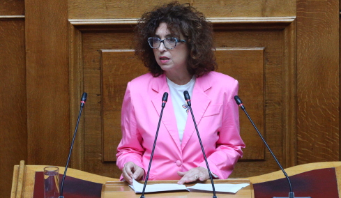  Καραγεωργοπούλου: Δεν άντεχα το φίλτρο στην Πλεύση Ελευθερίας, τώρα διαβάζω την «Ιθάκη» του Τσίπρα