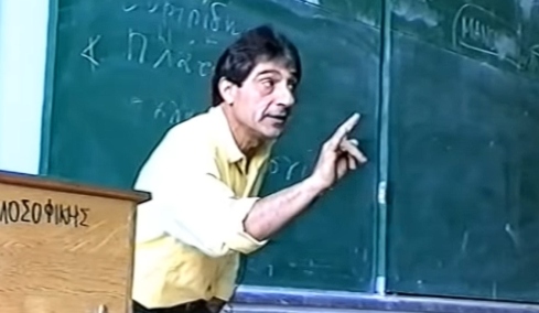 Οταν ο καθηγητής Λιαντίνης εξηγούσε πώς ήταν η ωραία Ελένη: Το τρικ του Ομήρου και το «υπέροχο» που είναι μια ανώτερη μορφή του «ωραίου»