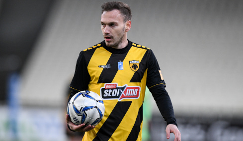 Μιχάλης Μπακάκης: Κρέμασε στα 34 τα ποδοσφαιρικά του παπούτσια 