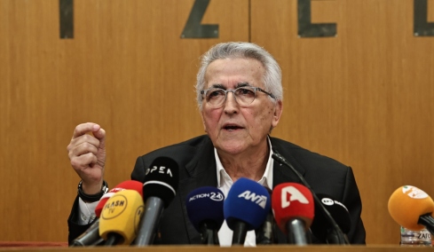 Ο Παναγόπουλος λέει ότι δεν παραιτείται από πρόεδρος της ΓΣΕΕ γιατί είναι εκλεγμένος, «ήταν όλα τιμολογημένα» είπε για τα κονδύλια κατάρτισης - Δείτε live