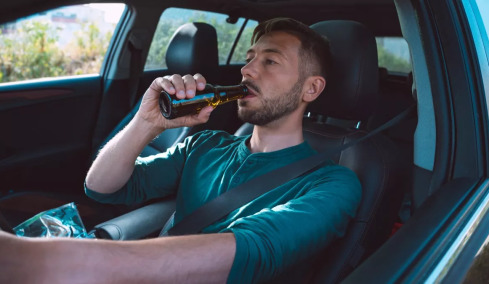 Μεθυσμένοι στο τιμόνι; Ξέρετε ότι το ασφαλιστήριο δεν σας καλύπτει;
