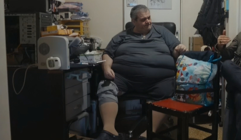 Κώστας Μακέδος για την παχυσαρκία: Όλα στο σπίτι μου λειτουργούν με τηλεκοντρόλ, γιατί δεν μπορώ να κουνηθώ
