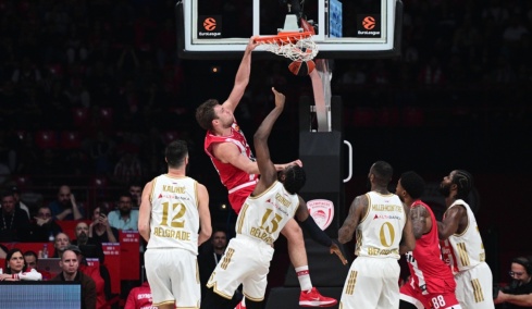 Euroleague: Τις 18 νίκες έφτασε ο Ολυμπιακός που βλέπει κορυφή, διπλό της Παρί στη Βαρκελώνη, δείτε βίντεο 