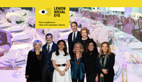 Είδε την ώρα, πήρε τις βαλίτσες του και μπήκε στο μουσείο όπου τον περίμενε ο «πρίγκιπας» – Ένα αξέχαστο event

