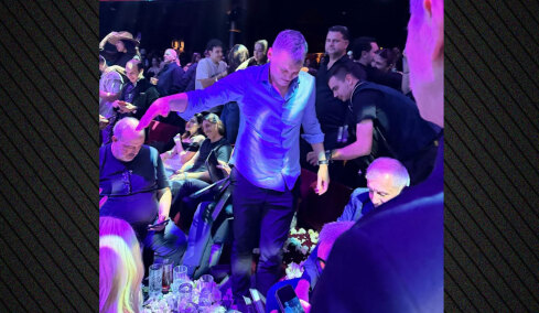  Ομπράντοβιτς και Γιασικεβίτσιους τα «έσπασαν» στα μπουζούκια, δείτε βίντεο και φωτογραφίες