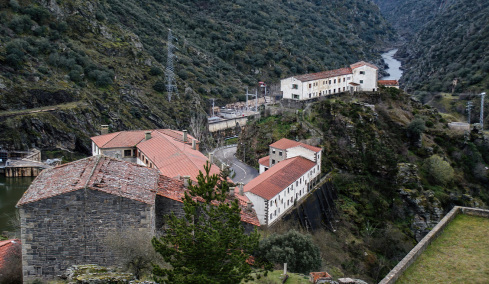 Κατάφερε να αγοράσει ολόκληρο χωριό στην Ισπανία σε τιμή... διαμερίσματος