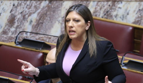 Η Κωνσταντοπούλου λέει ότι η Καρακίτσου ψεύδεται και δεν έχει εργαστεί στην Πλεύση Ελευθερίας τον τελευταίο χρόνο