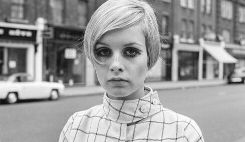 Η Twiggy θυμάται πώς έβαλε τον Woody Allen «στη θέση του» όταν ήταν μόλις 17 ετών και έκεινος 30
