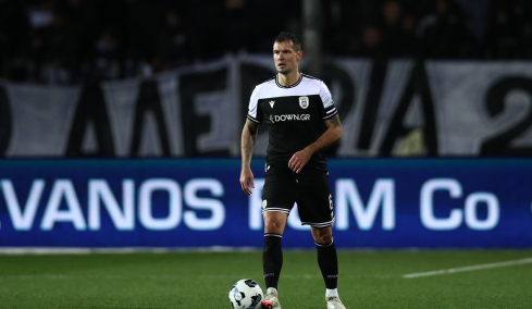 Ανησυχία με Λόβρεν στον ΠΑΟΚ: Ένιωσε ενοχλήσεις μετά από σύγκρουση με παίκτη της Θέλτα