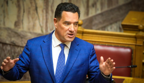 «Καμία υπερεργασία, πληρώθηκε κανονικά» λέει ο Άδωνις Γεωργιάδης για την ειδικευόμενη που κατήγγειλε πως εφημέρευε 5 συνεχόμενες ημέρες