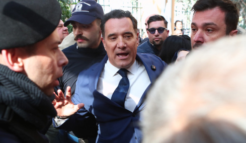 Γεωργιάδης για τα επεισόδια στη Νίκαια: Θα με είχαν σκοτώσει χωρίς τα ΜΑΤ, δείτε βίντεο

