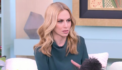 Ντορέττα Παπαδημητρίου για Γιώργο Γεροντιδάκη: Είμαι σε πολύ καλή φάση γι’ αυτό και υπάρχει αυτή η λίγο περισσότερη εξωστρέφεια
