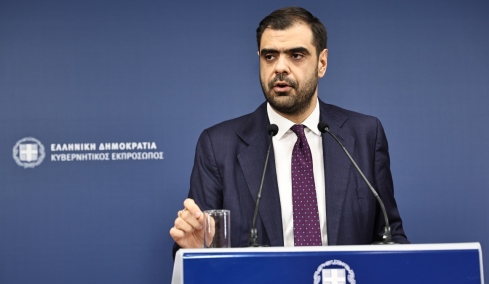 «Αδιανόητη η ανάρτηση Πολάκη» λέει ο Μαρινάκης - Τι έγραψε ο βουλευτής του ΣΥΡΙΖΑ για τον ξυλοδαρμό CEO