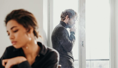 Ποιος είναι ο ρόλος του «Burned‑Out Pursuer» και γιατί μπορεί να οδηγήσει στο τέλος μίας σχέσης
