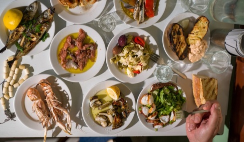 Σαρακοστιανά θαλασσινά: 20 συνταγές για ουζομεζέδες και κυρίως πιάτα