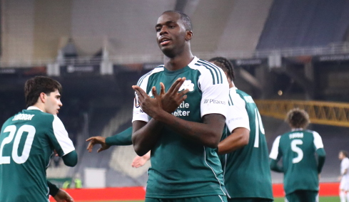 «Η ελληνική εκδοχή του Λαμίν Γιαμάλ», γράφουν οι Σέρβοι για τον Τεττέη 