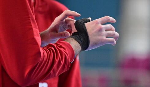 Ολυμπιακός: Με νάρθηκα στον αντίχειρα στην προπόνηση της Παρασκευής ο Μιλουτίνοφ 