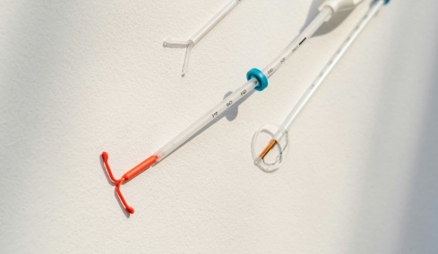 Έπσταιν: Τουλάχιστον τρεις γυναικολόγοι είχαν αναλάβει τα κορίτσια του sex trafficking
