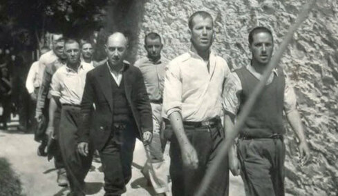 Αυθεντικές οι φωτογραφίες από τις εκτελέσεις στην Καισαριανή, 262 ντοκουμέντα αγοράζει το υπουργείο Πολιτισμού μετά από συμφωνία με τον συλλέκτη