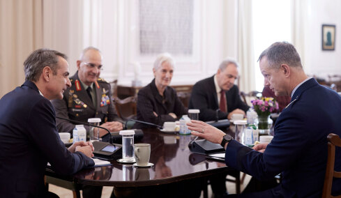 Συνάντηση Μητσοτάκη με τον ανώτατο διοικητή του ΝΑΤΟ στην Ευρώπη, τι συζήτησαν