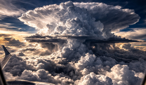 Γιγάντιο νέφος τύπου cumulonimbus προκάλεσε την ισχυρή χαλαζόπτωση στην Αττική, η πρόγνωση του καιρού για την Κυριακή της Αποκριάς και την Καθαρά Δευτέρα