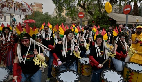 Η Αθήνα κορυφώνει τις αποκριάτικες εκδηλώσεις της: Παρέλαση, μουσική και ξεφάντωμα σε Σύνταγμα, Ερμού και Κοτζιά